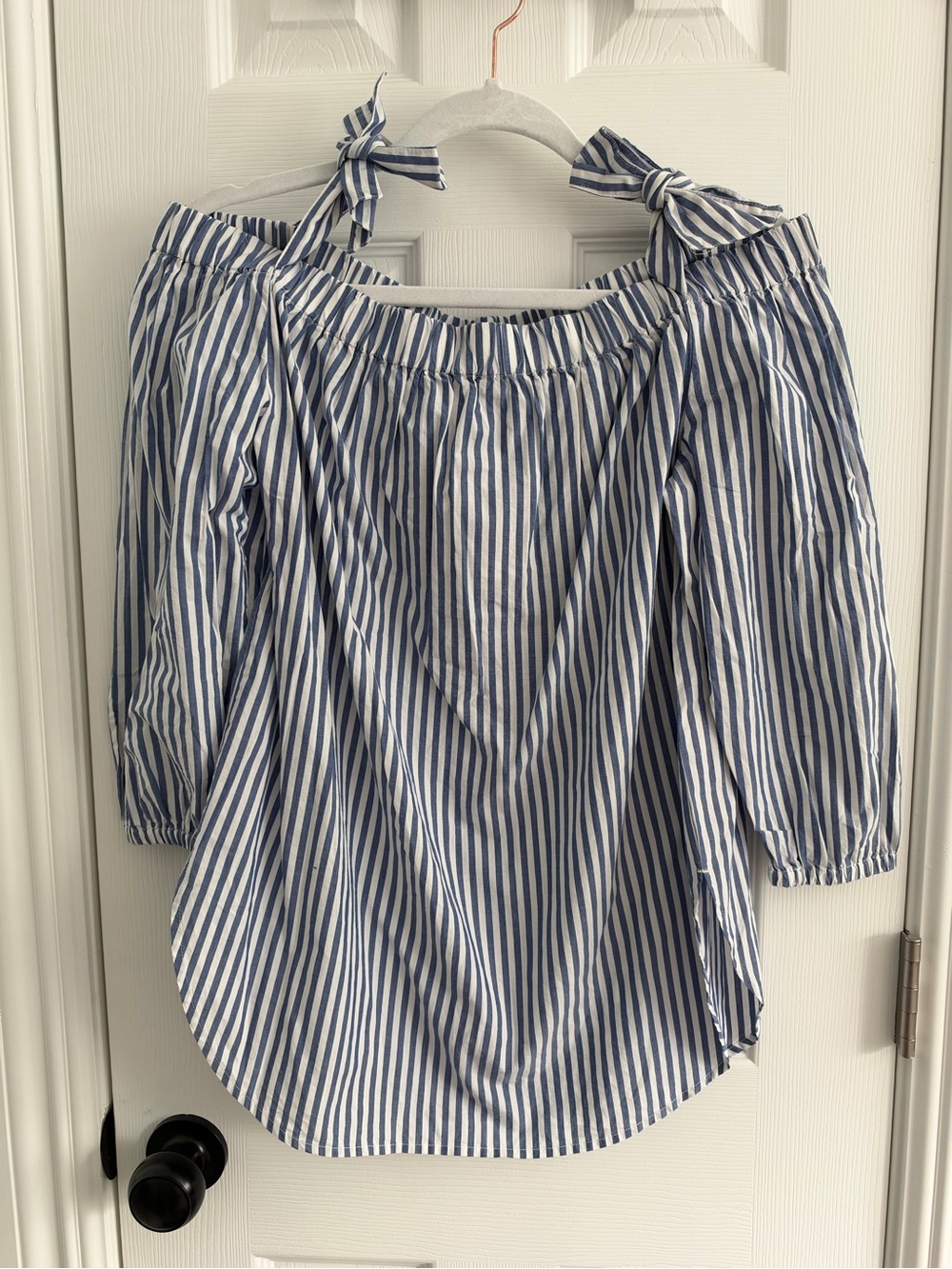 Gap Women’s Off-Shoulder Shirt